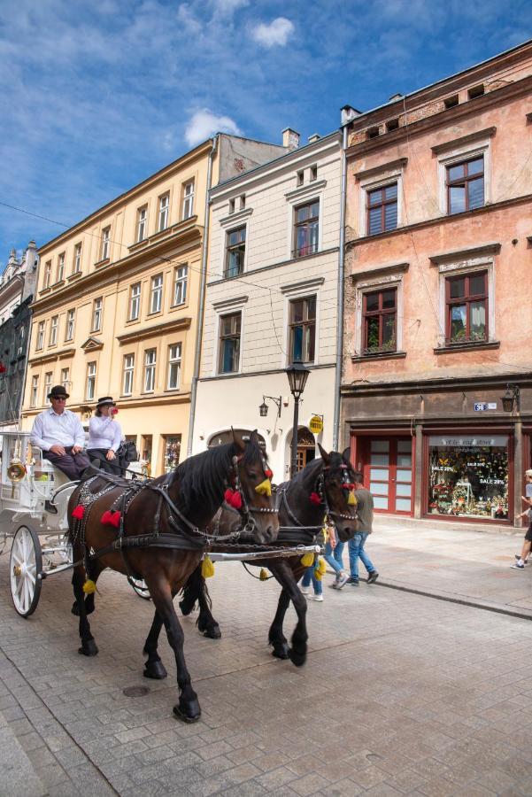 Let'S Rock Party Hostel! Age Limit From 18 Until 40! Kraków Exteriör bild