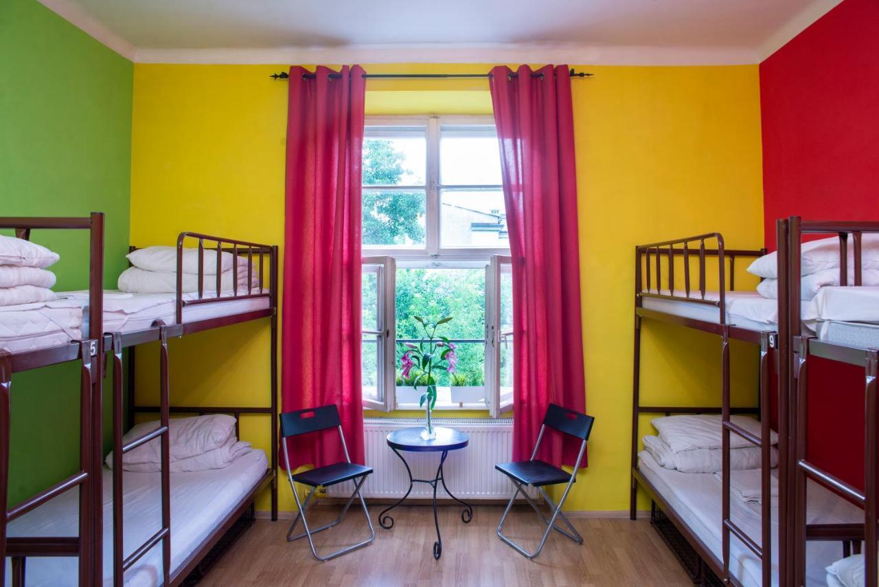 Let'S Rock Party Hostel! Age Limit From 18 Until 40! Kraków Exteriör bild
