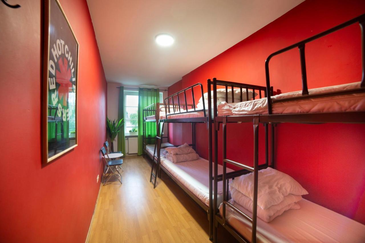 Let'S Rock Party Hostel! Age Limit From 18 Until 40! Kraków Exteriör bild