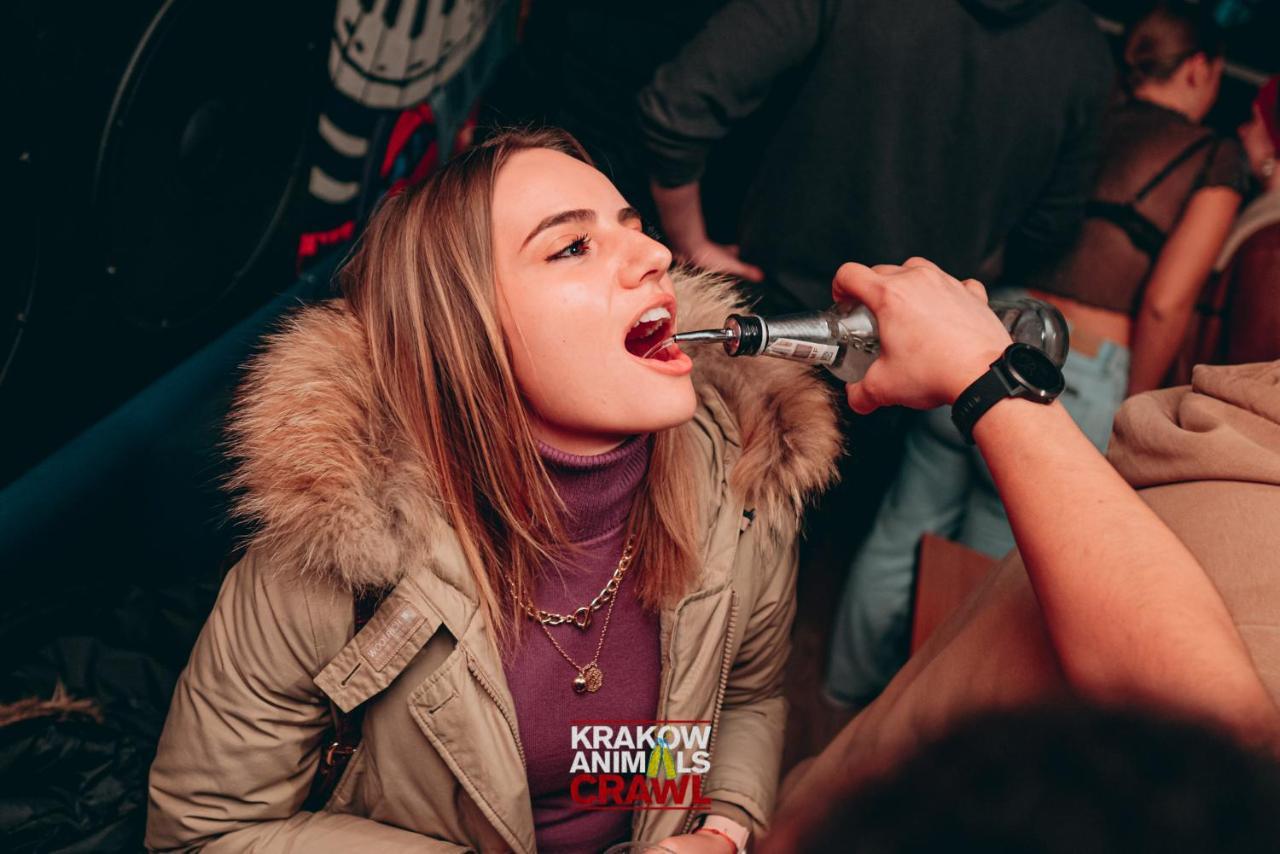 Let'S Rock Party Hostel! Age Limit From 18 Until 40! Kraków Exteriör bild