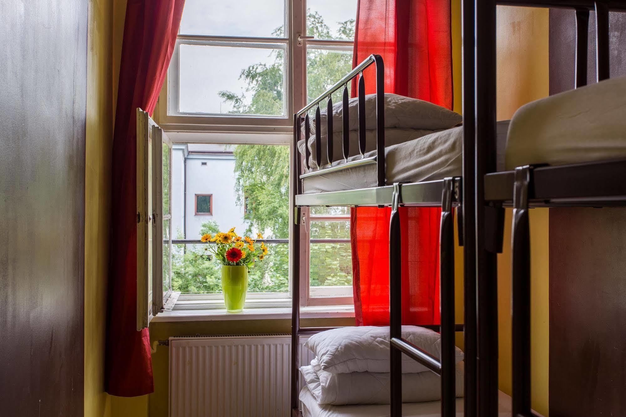Let'S Rock Party Hostel! Age Limit From 18 Until 40! Kraków Exteriör bild